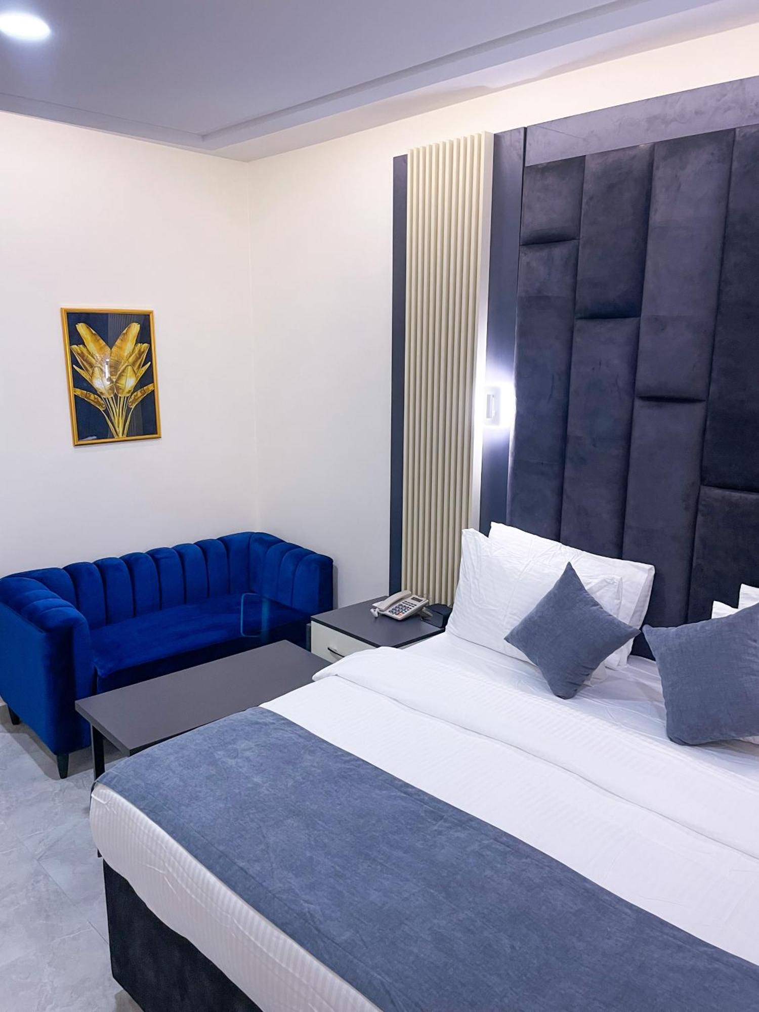 The Mayrock Hotel Abuja Extérieur photo